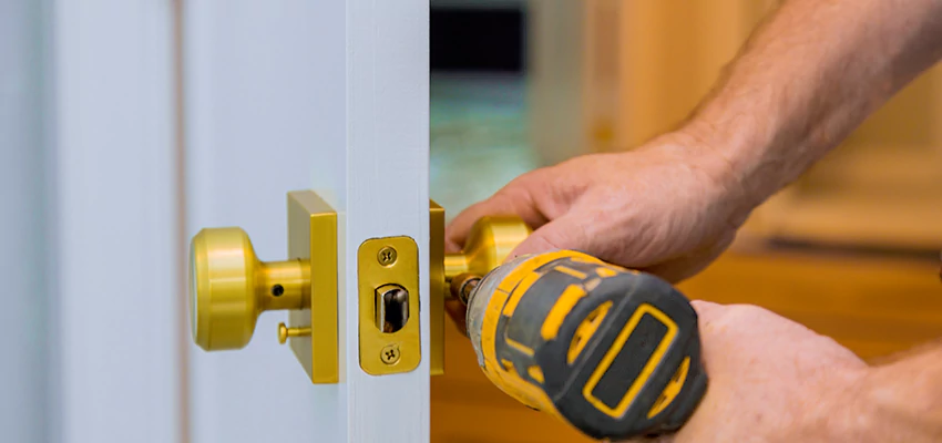 Local Locksmith For Key Fob Replacement in Willowbrook, California