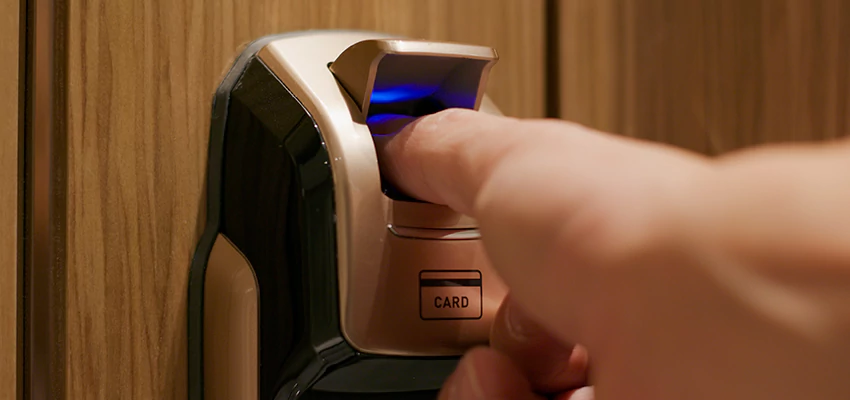 Locksmith Company For Window Lock Installation in Willowbrook, California